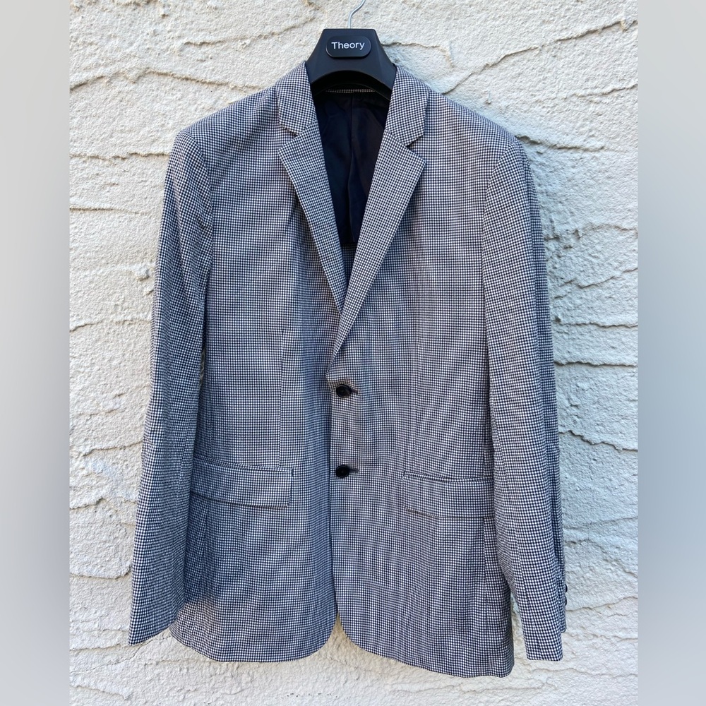 NWOT: Theory Clinton Seersucker Blazer